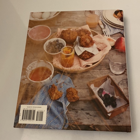 It’s all Good Cookbook by Gwyneth Paltrow Hardcover - Picture 2 of 2